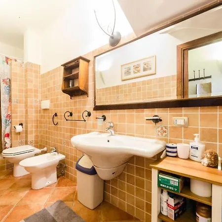 Carolina Villa Barrabisa