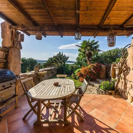 Carolina Villa *